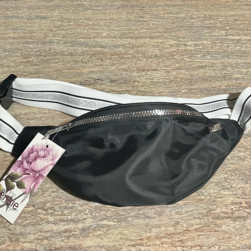 NWT Kenzie Fanny pack - Picture 8 of 11
